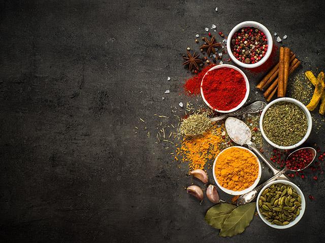 Pour acheter des produits raffinés locaux et internationaux, rendez-vous dans notre épicerie à Levallois-Perret.